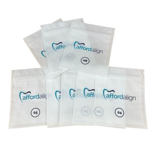 Bolsa de plástico sellada de 3 lados para embalaje Dental, paquete de bolsas de embalaje con diseño personalizado y alineación clara de dientes Mylar, cantidad mínima de 200 Uds. - Product Image 5