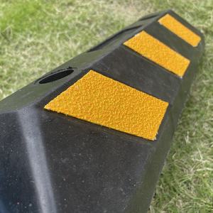 कार पार्किंग के लिए 900 मिमी रबर व्हील स्टॉपर - Product Image 5