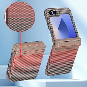 Sợi carbon trường hợp điện thoại, siêu mỏng và chống sốc, tương thích với Samsung Galaxy Z flip7/6/5/4/3 phong cách kinh doanh tối giản - Product Image 5