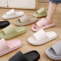 Claquettes en EVA à semelle épaisse pour femmes, sandales d'été légères à semelle souple, chaussures décontractées antidérapantes pour femmes