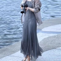 Ensemble deux pièces mode été 2026 pour femme : chemise anti-UV et longue robe nuisette, tenue jeune et ajustée, stock international