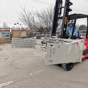 Montacargas a Batería de 3 Toneladas a Prueba de Explosiones para Almacenes de Pinturas Químicas, Diseño de Seguridad con Abrazadera para Bolsas - Product Image 5