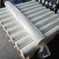 Tissu sergé blanchi 245 cm 120 GSM, effet peau de pêche brossé, 100 % polyester imprimable pour housse de couette de literie hôtelière