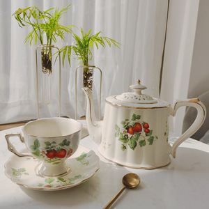 Tazza <span class=keywords><strong>da</strong></span> tè <span class=keywords><strong>Vintage</strong></span> e piattino Set 7.5 oz 200ml tazza <span class=keywords><strong>da</strong></span> tè in porcellana regalo di nozze <span class=keywords><strong>tazze</strong></span> di fiori in ceramica - Product Image 4