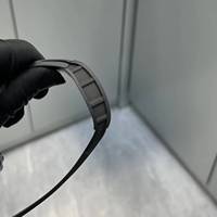 Montre de haute qualité RM 055 en fibre de carbone noire et dorée, les engrenages tournent, le volant oscillant tourne, revêtement bleu, étanche