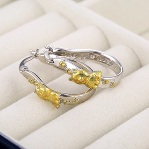 Orecchini Oversize a Forma di Gatto, Design Minimalista, Gioielli Statement per Donne, Stile Ear Cuff - Product Image 3