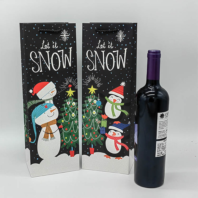 Foreign Trade Inventory Clearance Sale: Wine Paper Bags, Random Styles, Price Negotiable, Limited Quantity.