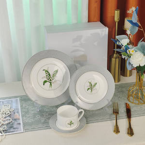 Service de vaisselle de luxe en porcelaine osseuse 2 pièces assiettes en céramique de 10 pouces et 8 pouces avec motif muguet ensemble de salle à manger populaire - Product Image 4