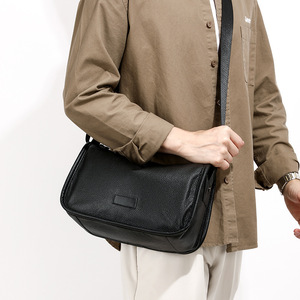Bolsa de Gimnasio de Gran Capacidad para <span class=keywords><strong>Hombre</strong></span>, de Cuero Vacuno Suave y Ligero, Mochila Deportiva para Viajes Cortos - Product Image 4
