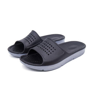 Chaussons respirants, antidérapants et confortables avec semelle en PVC, doublure intérieure douce, durables, série Cool Flip Flops. - Product Image 3