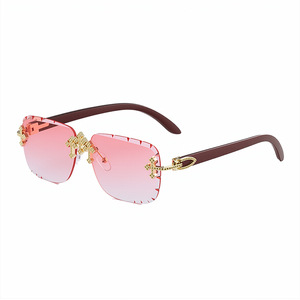 Nuevas <span class=keywords><strong>Gafas</strong></span> <span class=keywords><strong>de</strong></span> <span class=keywords><strong>Sol</strong></span> Retro sin Montura para Hombre - Borde con Corte <span class=keywords><strong>de</strong></span> Diamante y Patillas con Diseño <span class=keywords><strong>de</strong></span> Vetas <span class=keywords><strong>de</strong></span> Madera, <span class=keywords><strong>Gafas</strong></span> <span class=keywords><strong>de</strong></span> <span class=keywords><strong>Sol</strong></span> al por Mayor Transfronterizas - Product Image 6
