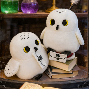 Peluche Gufo Bianco Hedwig Super Morbido in Cotone PP con Busta - Pupazzo Animale Imbottito a Forma di Gufo Cartone Animato - Product Image 3