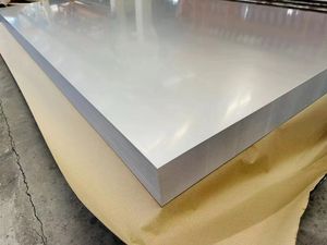 Bon prix TISCO BAOSTEEL Tôle / <span class=keywords><strong>Plaque</strong></span> en acier inoxydable laminé à chaud 304 2B BA 6K 8K Acier inoxydable à bas prix pour une qualité supérieure - Product Image 1