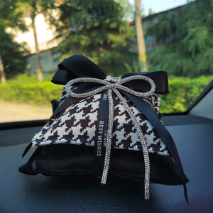 Bolsa de carbón de bambú con diseño de pata de gallo y flores secas, ambientador para coche con eliminación de formaldehído y eliminación de olores. - Product Image 3