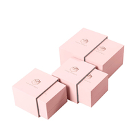 Boîte à bijoux de luxe en velours avec doublure douce, organisateur à compartiments multiples, présentoir élégant pour commode, coiffeuse, ou idéal pour offrir