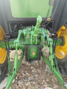 Buen estado Precio inferior Tractores para agricultura Usado Venta caliente John. Deere 5e-904 Tractores usados - Product Image 2