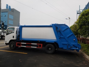 Camion compacteur de déchets ISUZU Dongfeng 3 tonnes 4 m³ pour le traitement des déchets - Product Image 4