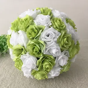 Centrotavola floreale su misura all'ingrosso della rosa rossa della palla del fiore artificiale per la decorazione di eventi di nozze