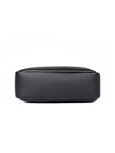 Sac bandoulière homme en cuir PU noir, style vintage mini, léger, personnalisable avec logo, OEM, neuf. - Product Image 4