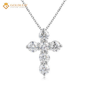 Collar con Colgante de Diamante Moissanita de 0.5CT/1CT, Estilo Cruz de Hoja de Oro, Corte Redondo, Plata de Ley 925, el Mejor Regalo para Boda o Compromiso - Product Image 1