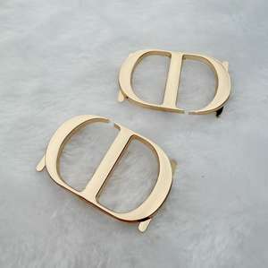 Placa de <span class=keywords><strong>Metal</strong></span> con Logotipo para Bolsos al por Mayor, Etiqueta de <span class=keywords><strong>Metal</strong></span> con Logotipo de Diseñador para Bolsos, Colgante de <span class=keywords><strong>Metal</strong></span> para Manualidades - Product Image 2