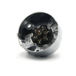 Prise de remorque en alliage d'aluminium à 7 broches de style européen, câble de connexion de feux arrière de 2 mètres, adaptateur de prise pour camping-car - Product Image 3