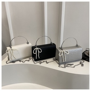 Sac à main femme vintage en PU tissé et gaufré, style européen et américain, avec nœud, bandoulière/porte-épaule, <span class=keywords><strong>pas</strong></span> <span class=keywords><strong>cher</strong></span>, nouveauté 2025 - Product Image 2