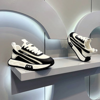 Nouvelles Chaussures de Course Tendance Sport Loisir Homme Décontractées Type Baskets Blanches Respirantes à Empiècements en Maille pour Hommes Calzado Casual