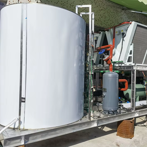 La macchina per il ghiaccio in scaglie di acqua di mare ICEUPS 25ton installa su isola per la lavorazione del pesce - Product Image 1