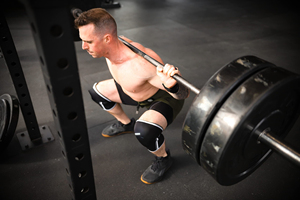 <span class=keywords><strong>Rodilleras</strong></span> de Neopreno de 7mm con Logotipo Personalizado OEM <span class=keywords><strong>para</strong></span> <span class=keywords><strong>Gimnasio</strong></span>, Sentadillas, Fitness, Levantamiento de Pesas y Powerlifting - Product Image 3