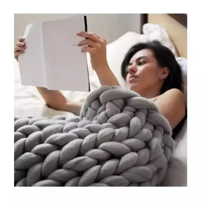 Sıcak satış yeni özel el yapımı Modern çoklu renk şönil şerit malzemeler tıknaz örme atmak kış kanepe battaniyesi