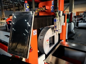 Trung Quốc Nhà Máy kim loại Ống sợi <span class=keywords><strong>CNC</strong></span> Máy cắt <span class=keywords><strong>laser</strong></span> 1000W 1500W 3000W <span class=keywords><strong>CE</strong></span> ISO9001 giấy chứng nhận ống <span class=keywords><strong>Laser</strong></span> máy cắt - Product Image 3