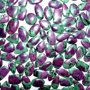 Piedra Preciosa de Zoisita Rubí de Calidad Premium, Tipo Cabujón, para Joyería Artesanal, Disponible al Mejor Precio del Mercado - Product Image 6