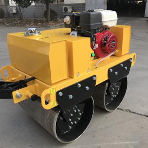 Mini rodillo tándem Compactador <span class=keywords><strong>de</strong></span> bebé 330kg 0.3ton 0.5ton Rodillo <span class=keywords><strong>de</strong></span> tambor suave 30kn Fuerza emocionante 4 km/h - Product Image 2