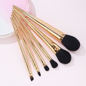 Ensemble de 6 pinceaux de maquillage professionnels Gracedo Gold, logo personnalisé, marque privée, vente en gros, pinceaux pour le visage, les yeux, le correcteur - Product Image 2