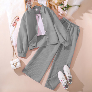 Vêtements Enfants Printemps 2025 Nouveaux Ensembles Filles Européens et Américains : Chemises à Col Revers Manches Longues et Pantalons - Product Image 1