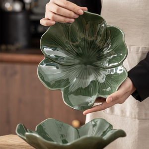 Plato de Cerámica Retro Europeo con Diseño de Hoja de Loto, Apto para Microondas, <span class=keywords><strong>Vajilla</strong></span> de Porcelana de Diseño Minimalista Nórdico para Uso en el Hogar y Restaurantes - Product Image 1