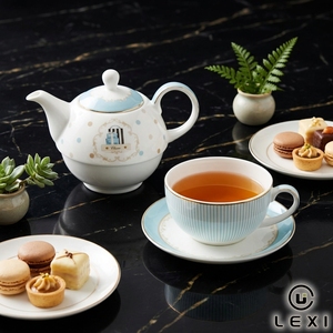 <span class=keywords><strong>Set</strong></span> di Teiera e <span class=keywords><strong>Tazze</strong></span> in Porcellana Bone China di Lusso <span class=keywords><strong>con</strong></span> Bordo Dorato e Design a Pois per Tè del Pomeriggio Inglese e Regalo di Nozze - Product Image 1