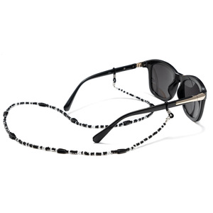 Nouvelles <span class=keywords><strong>lunettes</strong></span> de soleil en forme d'ambre à la mode Anti-perte <span class=keywords><strong>lunettes</strong></span> sangle Unique individualiste <span class=keywords><strong>lunettes</strong></span> chaîne <span class=keywords><strong>lunettes</strong></span> <span class=keywords><strong>cordon</strong></span> - Product Image 4