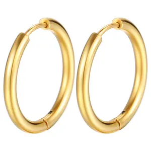 Free Tarnish Waterproof Stainless Steel Tiny Hoop Earrings Gold Plated 8MM Chic Huggie Earrings For Women