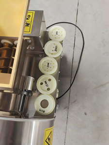 Diviseur de pâte automatique de haute qualité en acier inoxydable de qualité alimentaire pour baguette, pain rond, pâte à pizza, capacité de 30 pièces/minute - Product Image 2