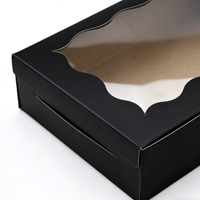 Boîtes en papier noir personnalisées avec fenêtres en plastique transparent, idéales pour l'emballage d'articles de boulangerie, de pâtisseries et de macarons