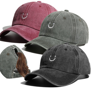 بقعة البضائع بألوان soild تبتسم الوجه فتح قبعة ذيل حصان للنساء قابل للغسل القطن للفتيات - Product Image 1