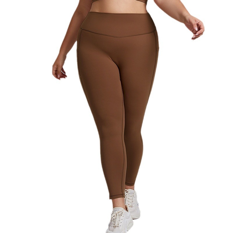 Plus-size Pocketed Yoga Pants Women's High-waisted Butt-lifting Seamless Full Length Solid Spandex/Nylon Wrinkle-resistant