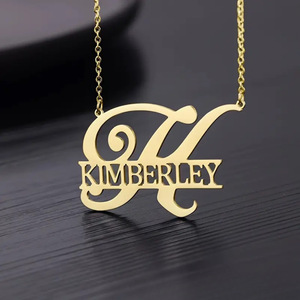 Collier personnalisé en acier inoxydable avec pendentif lettre initiale plaqué or et chaîne pour dropshipping (POD) - Product Image 3