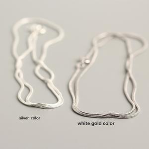 शादी और उपहार अवसरों के लिए सफेद सोने की प्लेटिंग के साथ पीतल से बना 45 सेमी लंबा पीतल से बना है - Product Image 3