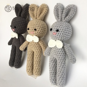 Conejito de Ganchillo Hecho a Mano con Patas Largas - Adorable Peluche de Conejo con Patas <span class=keywords><strong>Extra</strong></span> Largas, Juguete Sensorial y Calmante para Bebés - Product Image 3