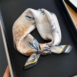 Meilleure vente nouvelle écharpe multicolore imprimée à la main numérique pour les filles et les femmes imprimée belle qualité d'écharpe