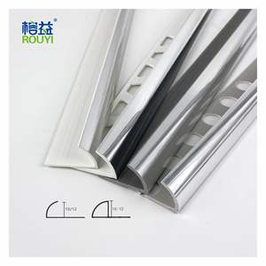 Produit en plastique durable pour finition intérieure, protection d'angle de mur en PVC, bordure décorative en PVC - Product Image 1