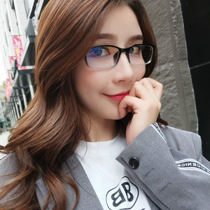 แว่นตาป้องกันแสงสีฟ้าทรงสี่เหลี่ยมเต็มกรอบ เลนส์โพลีคาร์บอเนต กรอบสีเทา ขนาดกลาง สำหรับทุกเพศ - Product Image 1